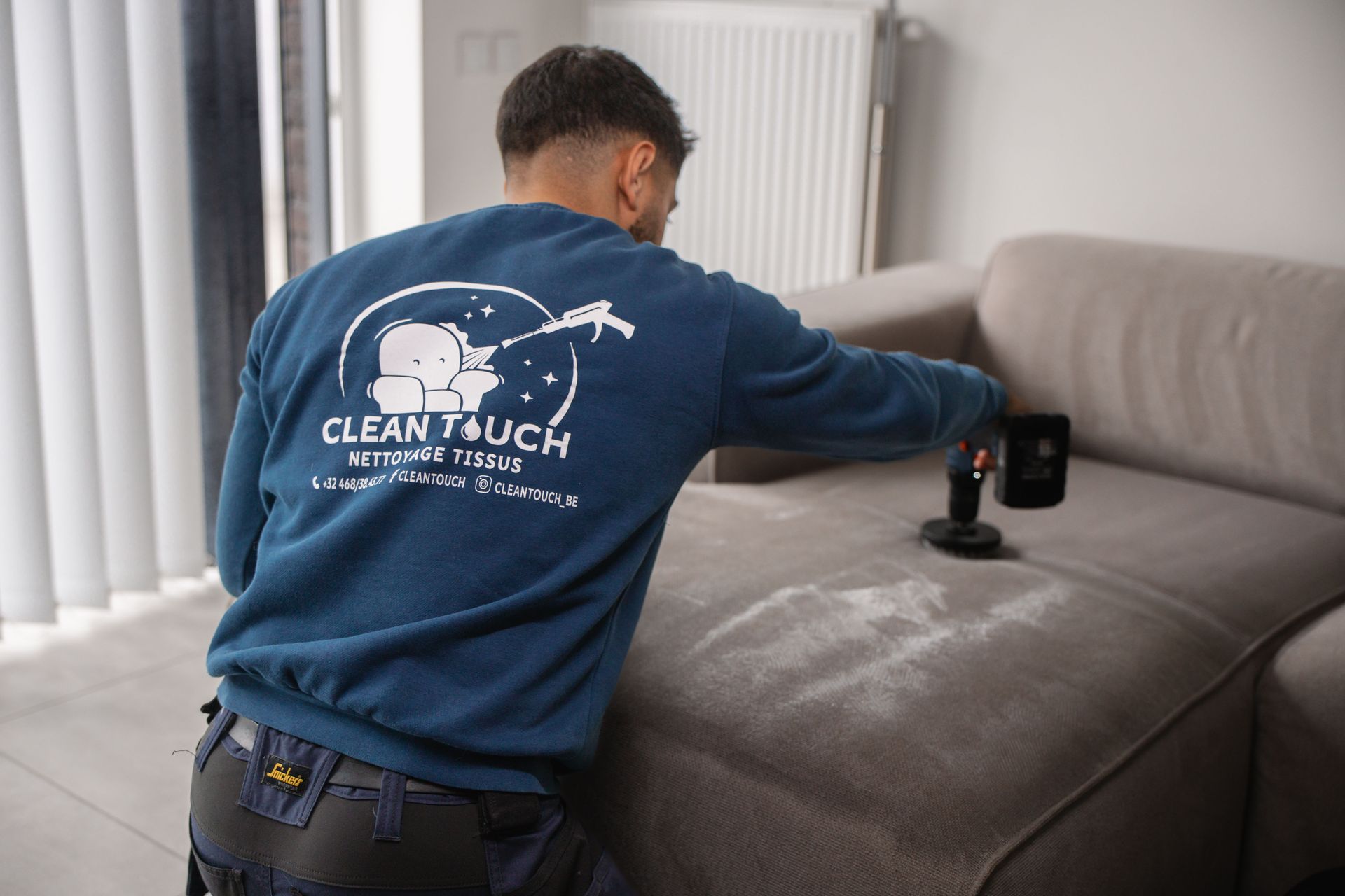 Nettoyage de canapé à domicile sambreville charleroi namur