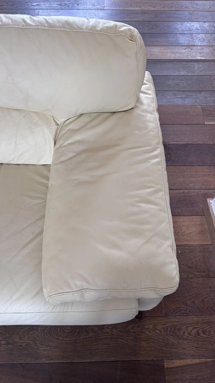 CleanTouch - nettoyage canapé cuir